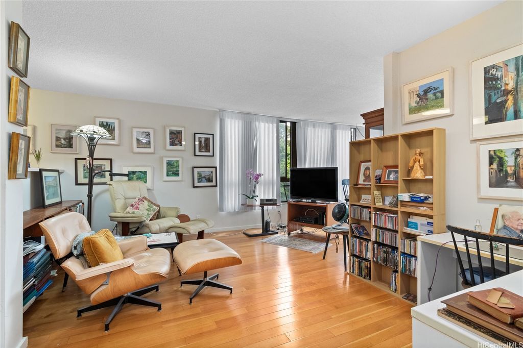 55 S Judd Street 501, Honolulu, HI 96817