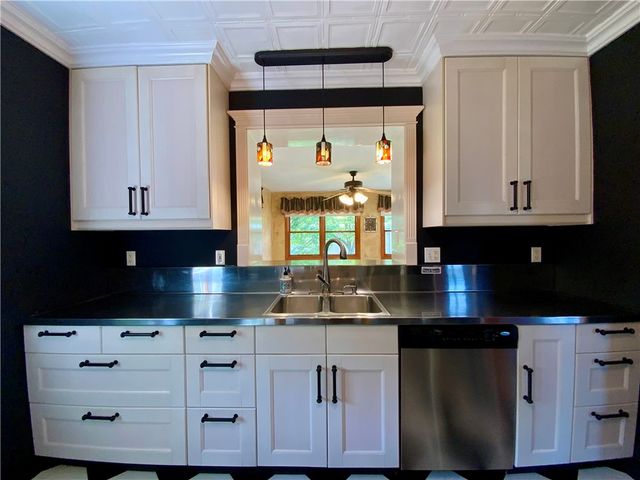 629 Ridge Rd., Harmony Twp, PA 15003