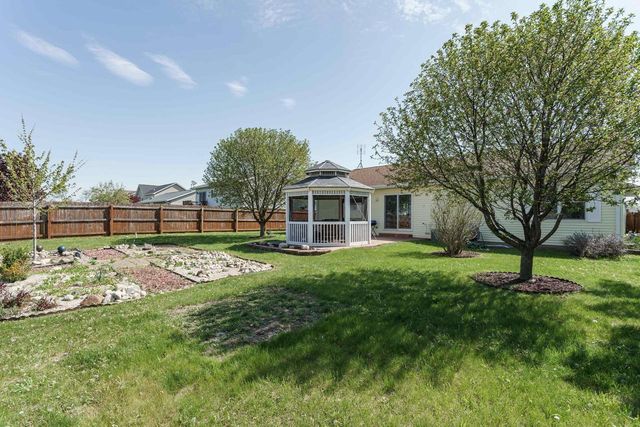 206 Cedar Avenue, Delavan, WI 53115