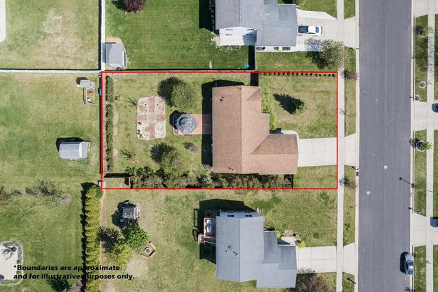 206 Cedar Avenue, Delavan, WI 53115