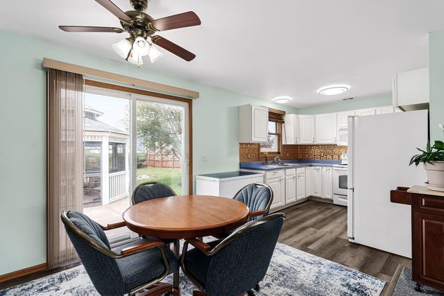 206 Cedar Avenue, Delavan, WI 53115