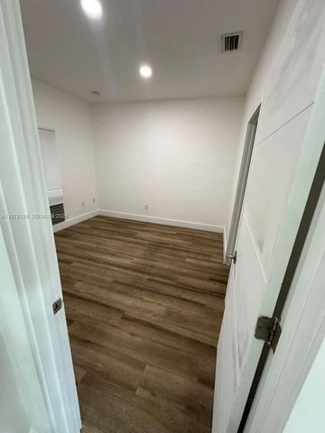 9999 NW 23rd Ave 9999, Miami, FL 33147