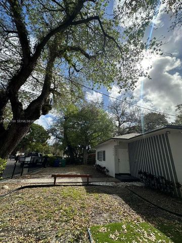 9999 NW 23rd Ave 9999, Miami, FL 33147