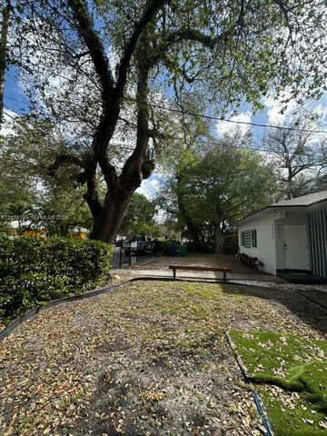 9999 NW 23rd Ave 9999, Miami, FL 33147