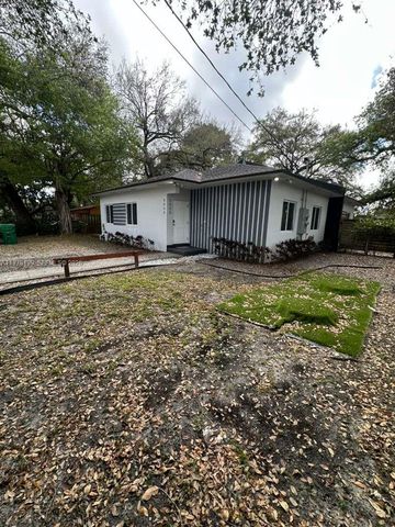 9999 NW 23rd Ave 9999, Miami, FL 33147