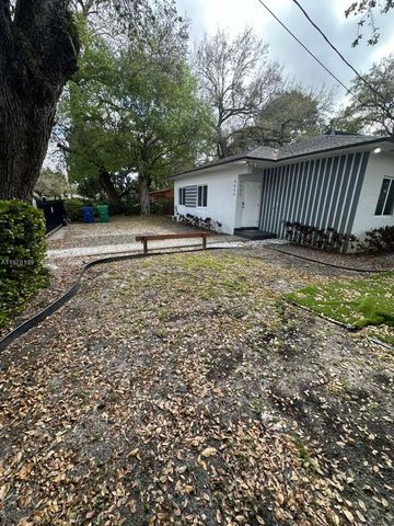 9999 NW 23rd Ave 9999, Miami, FL 33147