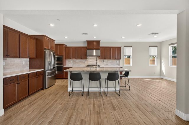 124 Basile Ct, Lincoln, CA 95648