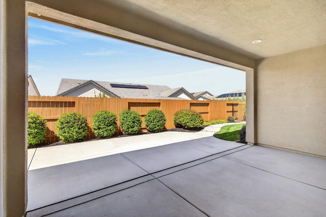 124 Basile Ct, Lincoln, CA 95648