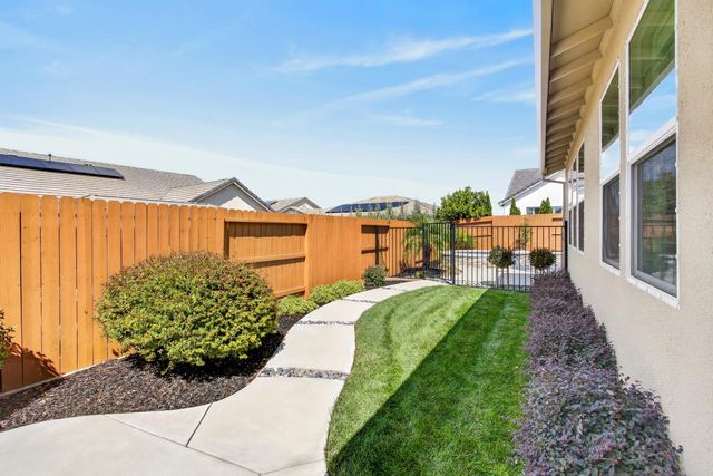 124 Basile Ct, Lincoln, CA 95648