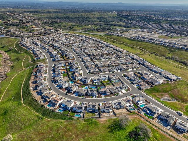 124 Basile Ct, Lincoln, CA 95648