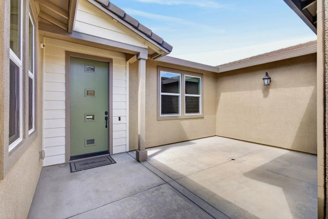 124 Basile Ct, Lincoln, CA 95648
