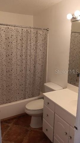 2724 HIDDEN LAKE BOULEVARD A, Sarasota, FL 34237