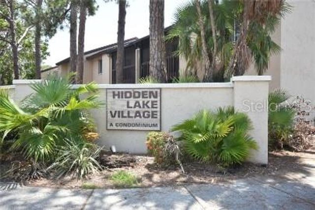 2724 HIDDEN LAKE BOULEVARD A, Sarasota, FL 34237