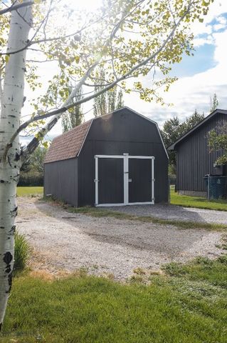 236 Cirque Drive, Bozeman, MT 59718