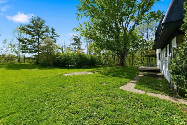 16206 Canyon Ridge Road, Leo, IN 46765