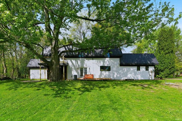 16206 Canyon Ridge Road, Leo, IN 46765