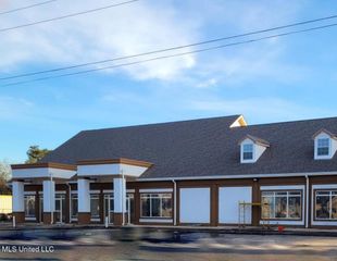 14165 Dedeaux Road, B, Gulfport, MS 39503