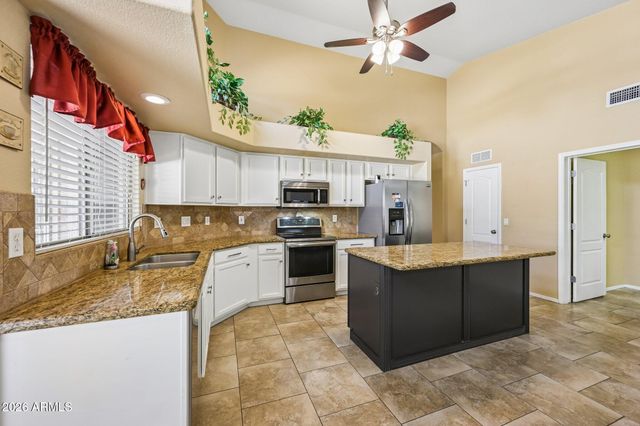 12740 W CAMBRIDGE Avenue, Avondale, AZ 85392