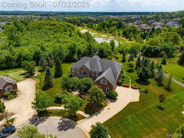 17477 Mystic Valley Court, Northville, MI 48168