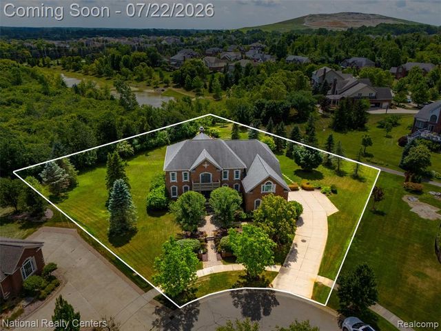 17477 Mystic Valley Court, Northville, MI 48168