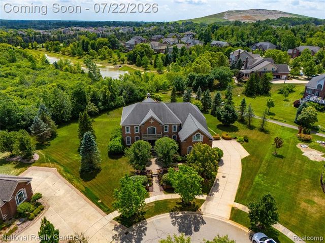 17477 Mystic Valley Court, Northville, MI 48168