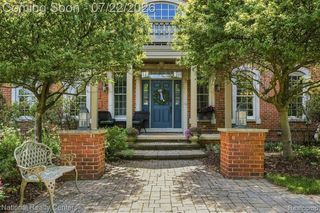 17477 Mystic Valley Court, Northville, MI 48168
