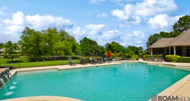 12057 Lake Estates Ave, Baton Rouge, LA 70810