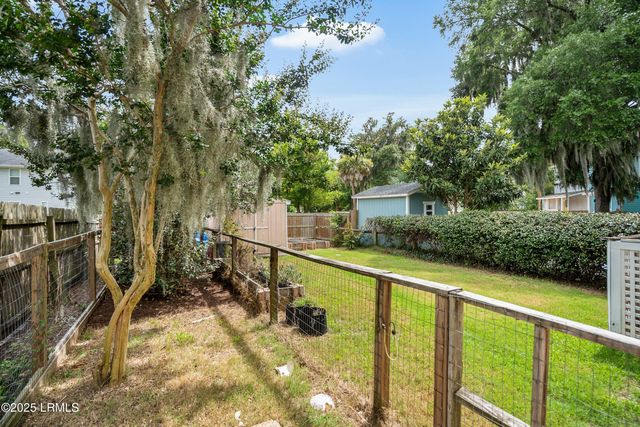 635 16th Street, Port Royal, SC 29935