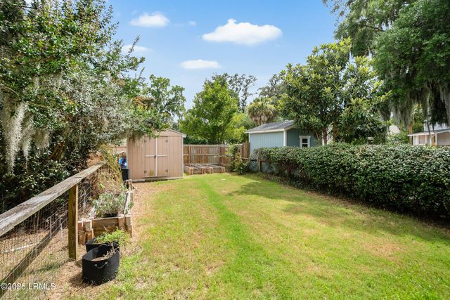 635 16th Street, Port Royal, SC 29935