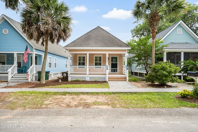 635 16th Street, Port Royal, SC 29935