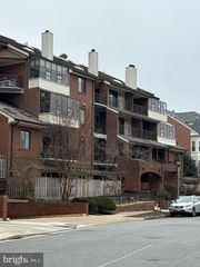 1020 N STAFFORD ST #405, Arlington, VA 22201