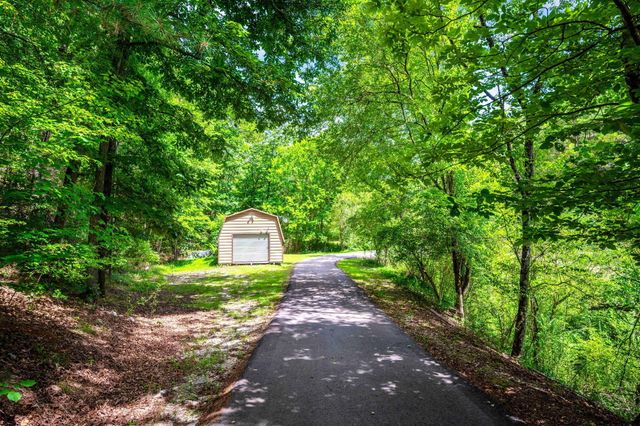 288 Five Points Road, Dayton, TN 37321