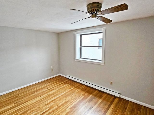 70 Jamaicaway 16, Boston, MA 02130