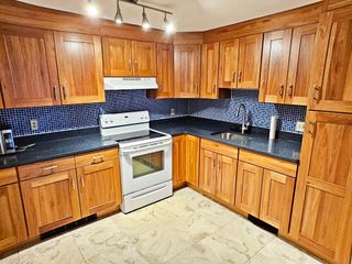 70 Jamaicaway 16, Boston, MA 02130