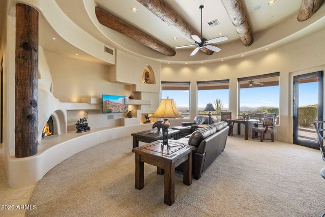 4252 N DIAMOND Point, Mesa, AZ 85207