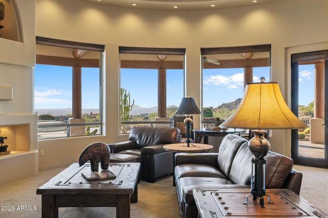 4252 N DIAMOND Point, Mesa, AZ 85207