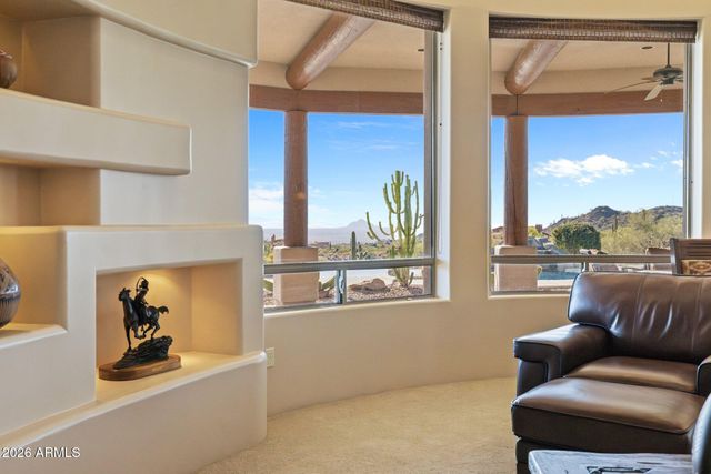 4252 N DIAMOND Point, Mesa, AZ 85207