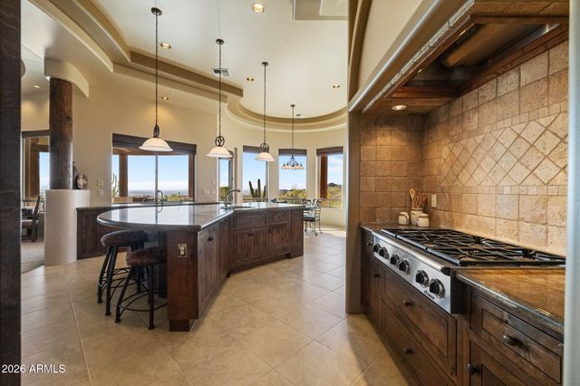 4252 N DIAMOND Point, Mesa, AZ 85207