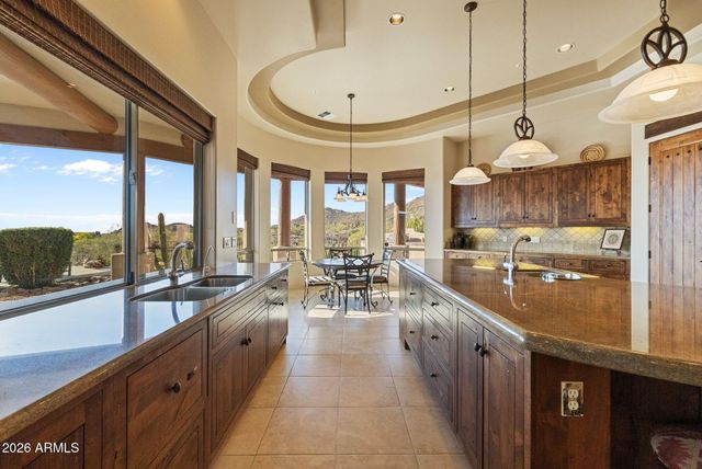 4252 N DIAMOND Point, Mesa, AZ 85207