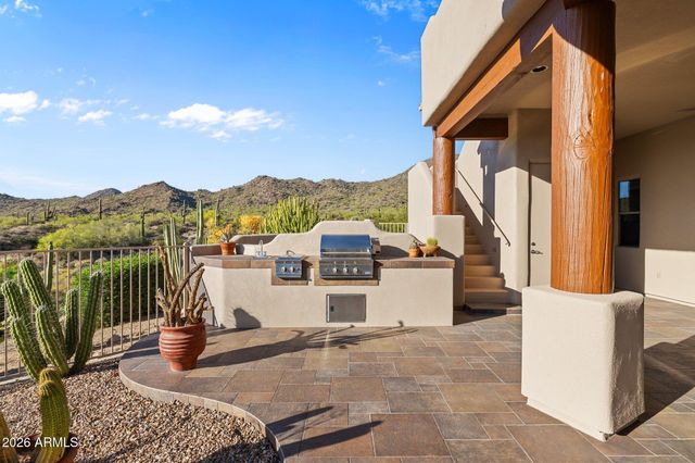 4252 N DIAMOND Point, Mesa, AZ 85207