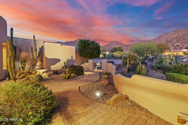 4252 N DIAMOND Point, Mesa, AZ 85207