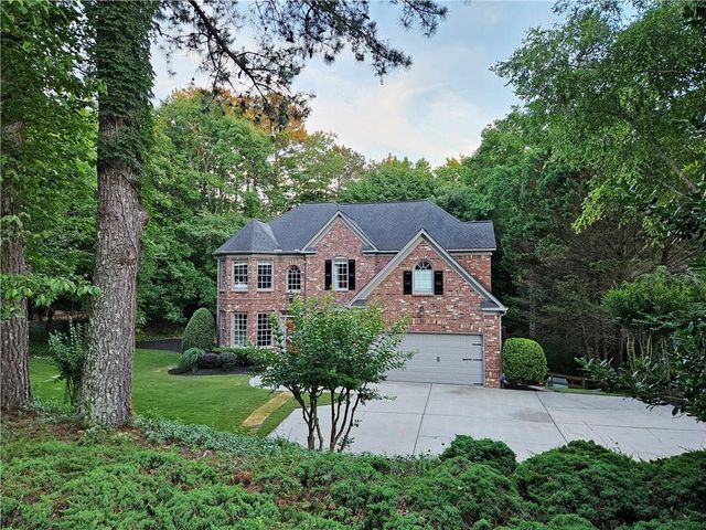 6860 Sterling Drive, Suwanee, GA 30024