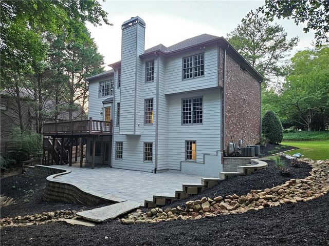 6860 Sterling Drive, Suwanee, GA 30024