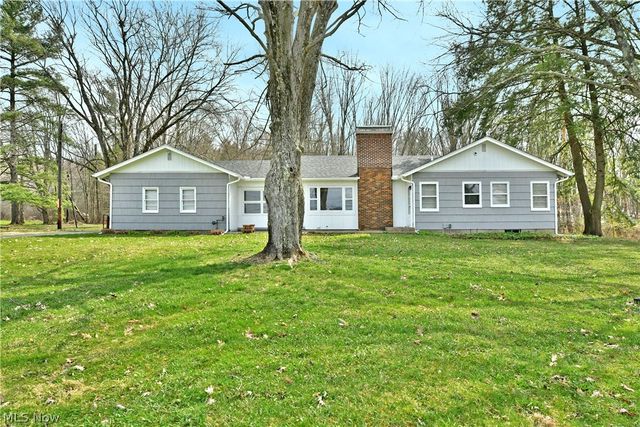 2262 Niles Cortland Road NE, Cortland, OH 44410