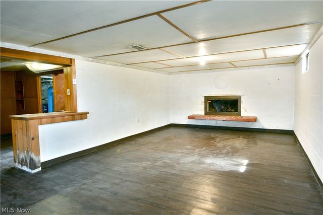 2262 Niles Cortland Road NE, Cortland, OH 44410