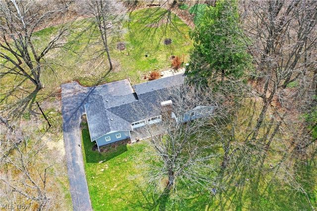 2262 Niles Cortland Road NE, Cortland, OH 44410