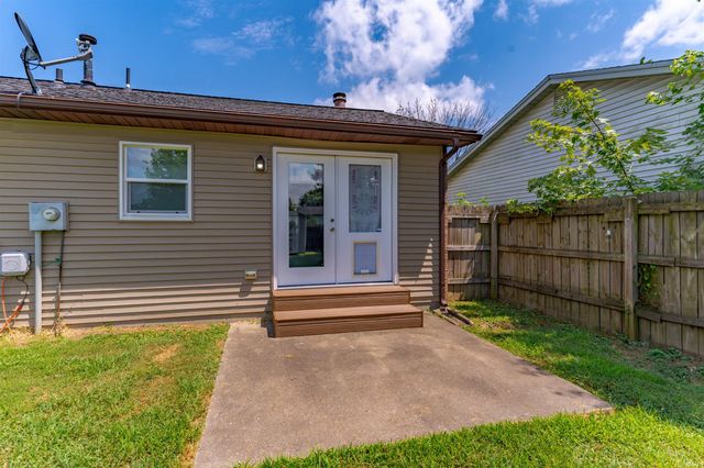 2840 Squire Lane, Evansville, IN 47715