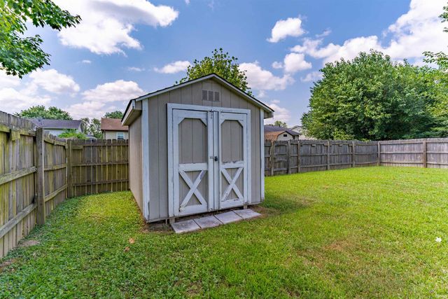 2840 Squire Lane, Evansville, IN 47715