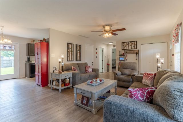 2840 Squire Lane, Evansville, IN 47715