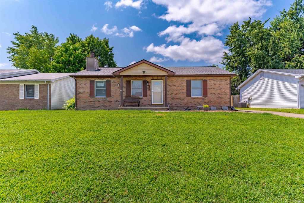 2840 Squire Lane, Evansville, IN 47715